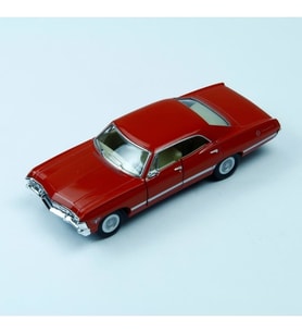 Kinsmart 1967 Chevrolet Impala 1:43 Kırmızı Çek Bırak Model Araba