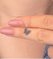 925 Ayar Gümüş Oniks Taşlı Kelebek Kolye