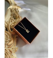 Zirkon Taşlı Minimal Gold harfli Kolye