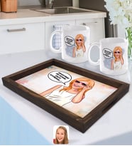 BK Gift Kişiye Özel Kadın Nihayetinde Karikatürlü Doğal Ahşap Tepsi ve 2’li Kupa Bardak Seti-4