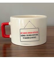 Göt Sadece Arkada Değildir Baskılı Kırmızı Kulplu C Fincan