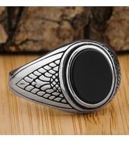 Oval Siyah Oniks Taşlı Desenli 925 Ayar Gümüş Yüzük