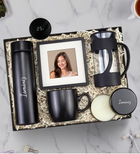 Kişiye Özel 500 ML Siyah Dereceli Termos & Siyah Kupa & Siyah Metal Kutulu Mum & Siyah French Press & Siyah Paspartulu Çerçeve Hediye Seti