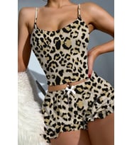 Kadın Fırfır Detaylı Askılı Mini Şortlu Pijama Takımı Kaşkorse Fitilli (Leopar)