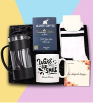 Kişiye Özel Tasarımlı Beyaz Kupa & Siyah French Press & Alerya Premium Filtre Kahve & Kolej Desen Çorap Hediye Seti
