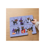 Cadılar Bayramı - Siyah Kediler Tasarımlı 24 Parça Ahşap Çocuk Puzzle