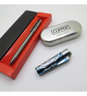 Clipper® Desenli Mavi Beyaz Kişiye Özel Çakmak ve Kalem Seti Hediyelik Çakmak