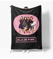 Erayshome Black Pink Desenli Baskılı Hediyelik Polar TV Battaniyesi