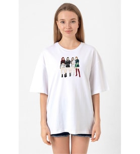 Blackpink Minimalist Beyaz Kadın Oversize Tshirt