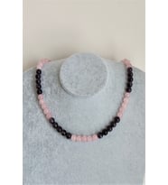 8 MM PEMBE KUVARS, AMETİST DOĞALTAŞ KOLYE