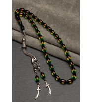 Erkek 7x11mm Zülfikar Kılıcı Tasarım Yeşil Sarı Kırmızı Sürmeli Toz Kehribar Tesbih (Çok Renkli)