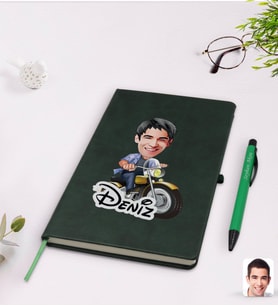 BK Gift Kişiye Özel Erkek Motorcu Karikatürlü Yeşil Termo Deri Defter Kalem Seti Model 1