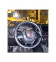 DİKİŞLİ DİREKSİYON KILIFI DAMARLI NOKTALI DERİ SİYAH DİKİŞLİ FIAT DOBLO İÇİN HIZLI KARGO