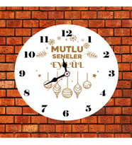 Yeniyıl Temalı İsimli Yılbaşı Duvar Saati Kişiye Özel