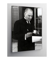Kanvas Tablo Mustafa Kemal Atatürk Kahve İçerken, 50cm x 70cm