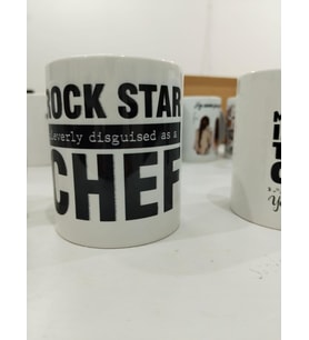 Rock Star Disguised As Chef Kupa - Şef Komik Seramik Bardak Mutfak Hediyesi 325ml