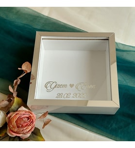 25x25 Cm Beyaz-Gümüş Derin Anı Çerçevesi-6 Cm Derinlikli Anı Çerçevesi! İsimli-Ledsiz! Hkm Ticaret