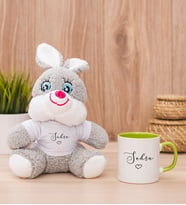 Kişiye Özel El Yazısı Tasarımlı İsimli Peluş Tavşan ve Yeşil Kupa