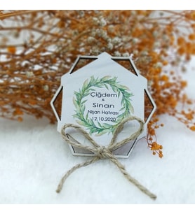 30 Adet Prizma Desenli Yeşil Çiçekli Fiyonklu Ahşap Nikah Şekeri UV Baskı Nişan Hediyeliği Ekonomik-