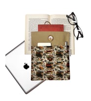 Kitap Kılıfı / Tablet Kılıfı / Ebook Kılıfı / Çok Amaçlı Kılıf  ( Kitaplar ve Çiçekler )