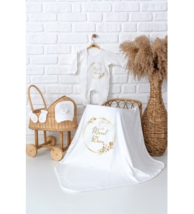 Pia Baby Premium  %100 Pamuk İsme Özel Kız Bebek Battaniye Tulum Hastane Çıkışı Hediye Seti 5080-05 (Ekru)