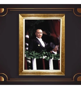 Özel Seri Paspartulu Çerçeveli Atatürk Tablo l449 (Gold)