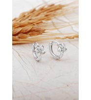 Çiçek Rodyumlu Gümüş Mini Halka Çocuk Küpe 7286