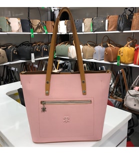 Polo Of Colors Geniş Ebatlı Şık Omuz Çantası Uzunluk Ebatı 28 Cm Genişlik Ebatı 41 Cm (Pembe)