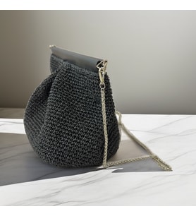 BYEhandmade El Yapımı Siyah Renk Altıgen Burslu Omuz Çantası