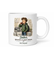 Fotokopi Sırasında Çay İçen Sabırlı Öğrenci Kupası Hediye Bardak