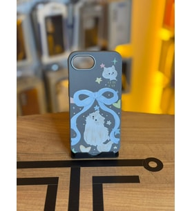 iPhone 16e Uyumlu Özel Tasarım Sevimli Figürlü Deri Dokulu Telefon Kılıfı (Koyu Gri)