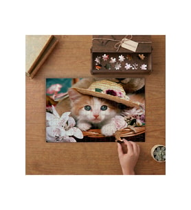 Hasır Şapkalı Mavi Gözlü Kedi Tasarımı 240 parça Ahşap Puzzle Ahşap Kutuda MP03027