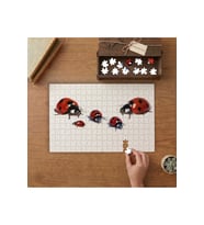 Uğurböceği Ailesi Tasarımı 240 parça Ahşap Puzzle Ahşap Kutuda MP02575