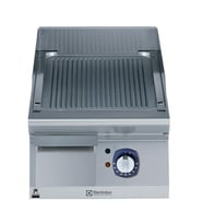 Electrolux Professional Endüstriyel Nervürlü Fırçalanmış Krom Kaplamalı Çelik Pişirme Yüzeyi İle Yarım Modül Elektrikli Izgara, Eğimli, Termostatik Kontrol, Kazıyıcı Dahil E7IILDAOMCA