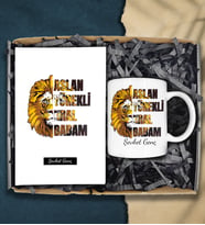 Kişiye Özel Aslan Yürekli Kral Babam Tasarımlı Defter&Kupa Hediye Seti