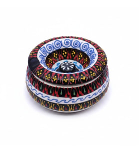 DETAYLI EL İŞLEMESİ, KAPAKLI, ÇİNİ MİNİ KÜLLÜKLER, KOKU SAKLAR, 3 FARKLI MODEL, 8 CM ÇAPINDA