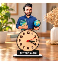 Kişiye Özel Fotoğraflı Erkek Öğretmen Karikatürlü 18 cm MDF Dikey Masa Saati - Öğretmen Hediyesi Öğretmenler Günü Hediyesi