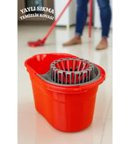 Pratik Yaylı ve Sıkma Hazneli Temizlik Kovası, Kol Gücü Gerektirmez