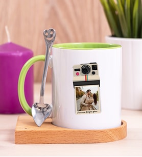 Kişye Özel Polaroid Tasarım Fotoğraflı Ahşap Altlıklı Yeşil Kupa Bardak