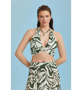Boyundan Bağlamalı Yeşil Desenli Crop Bluz