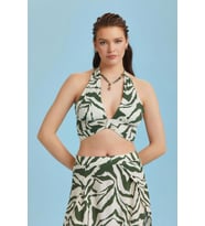 Boyundan Bağlamalı Yeşil Desenli Crop Bluz (Zebra)