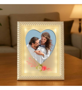 Kalpli LED Işıklı Kristal Fotoğraf Çerçevesi – 20×25 cm Kişiye Özel Fotoğraf Baskısı Dahil