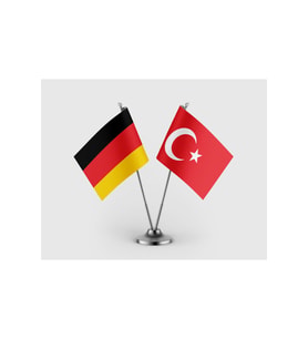 Almanya Bayrağı ve Türk Bayrağı İkili Saten Masa Bayrağı Takımı