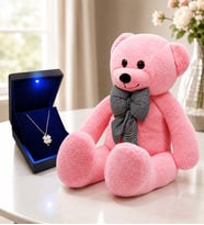 Işıklı Kutuda 925 Ayar Gümüş Altın Kaplama Kalpli Yonca Kolye ve 80 cm Pembe Peluş Ayıcık Hediye