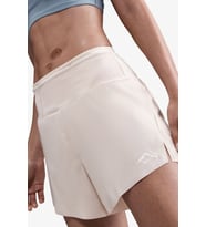 Nike Dri-Fit Brief-Lined Trail Running Short Fermuar Cepli Reflektörlü Slip Astarlı Kadın Koşu Şortu Krem