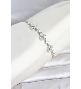 Gümüş Renk Pirinç Kelebek Model Asansörlü Model Kadın Bileklik