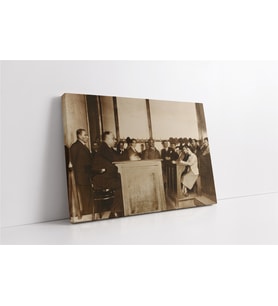 Atatürk Sınıfta Ders Dinlerken Kanvas Tablo