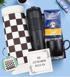 Satranç Baskılı Bez Çanta ve Satranç Taşları & Kupa & Tchibo Special Filtre Kahve & French Pressli Çelik Termos Hediye Seti