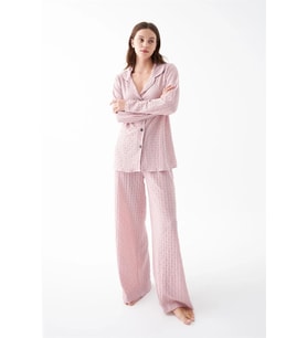 Kadın Pembe Önden Düğmeli Rahat Kesim Pijama Takımı – Günlük Ev Giyim Seti