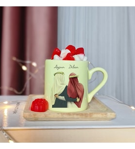 Kız Arkadaş Tasarımlı Kişiye Özel Sarı Türk Kahvesi Fincanı